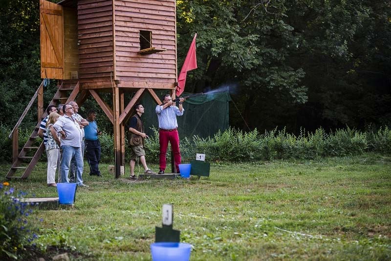 Csapatépítő program: Skeet lövészet